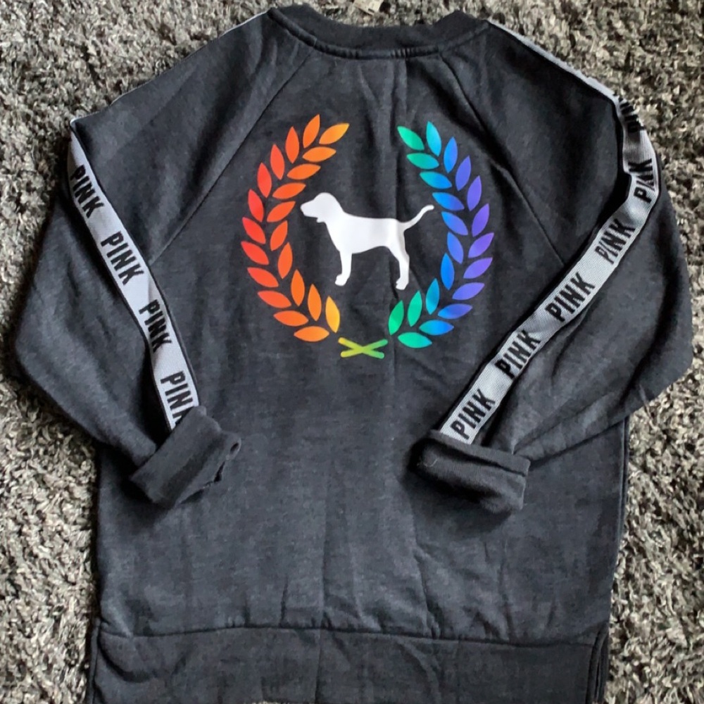 PINK Crew Sweatshirt NWT